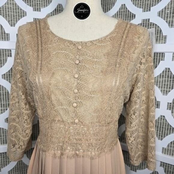 Polagram NWT Beige/Tan Lace and Pleated 3/4 Sleeve Midi Dress Size Large - Picture 3 of 11